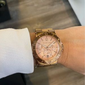 Rose gold vintage michael kors watch